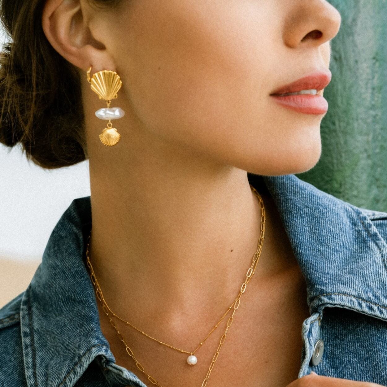 Graduated Shell & Pearl Drop Earrings - Image 3