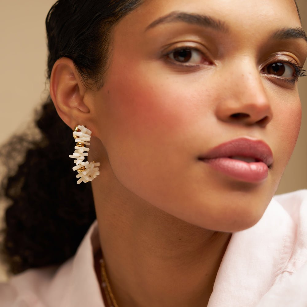 Coral Chip & Bead Hoop Earrings - Image 2